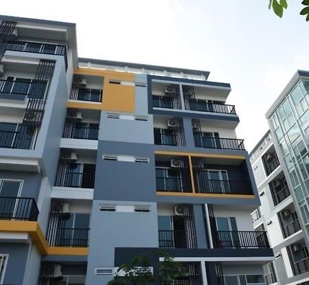 Home Inn Bangkok Bagian luar foto